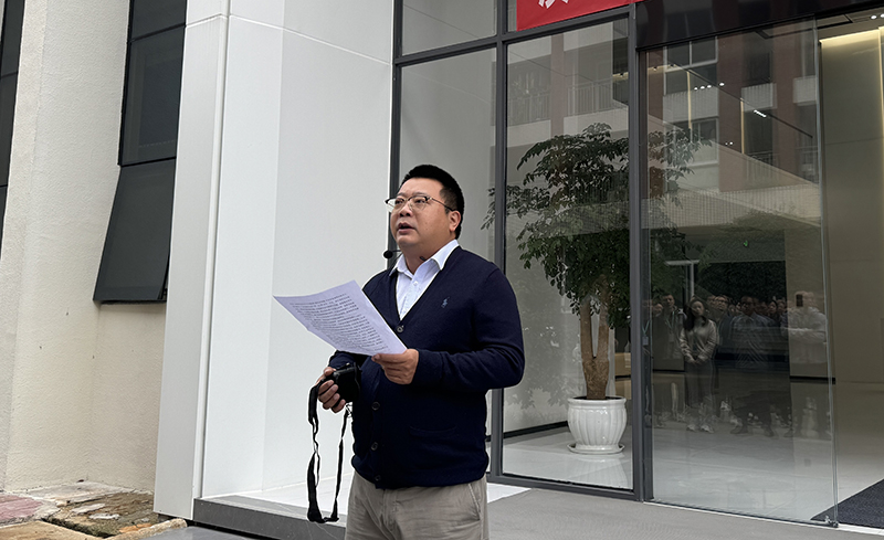 800.489.2.jpg 800.489.2.jpg